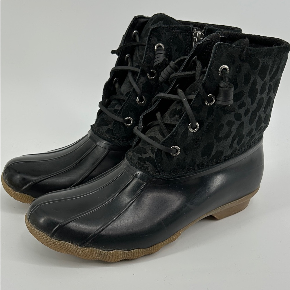 Sperry Black Leopard Print weatherproof Winter Boots Warm Lining Women's Sz 8.5